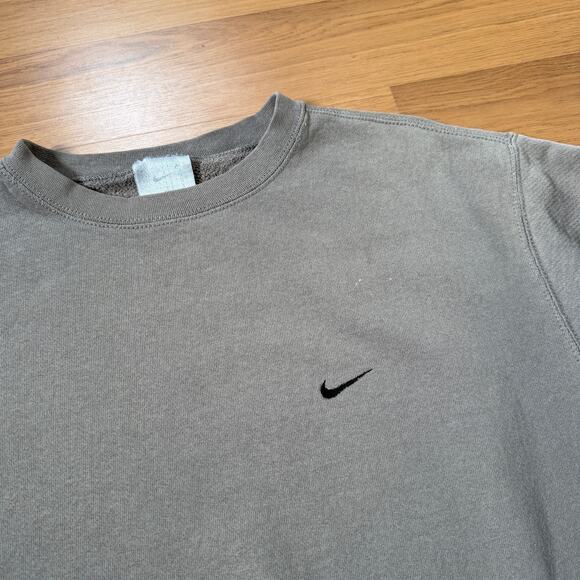 Men's Vintage Nike Clay Brown Essential Fleece Crewneck Pullover Sweatshirt Sz M - Picture 7 of 7